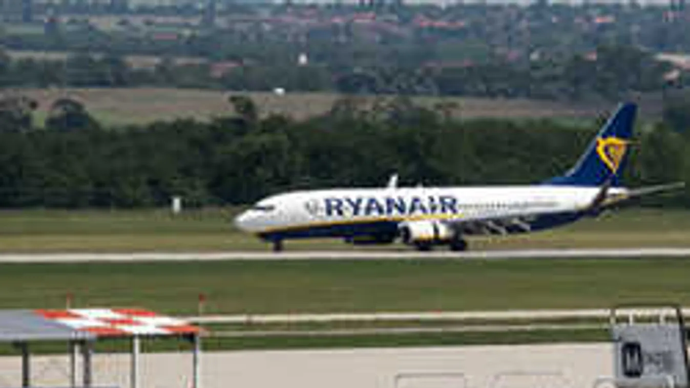 Újabb Ryanair-balhé: elhallgatták a járattörléseket!