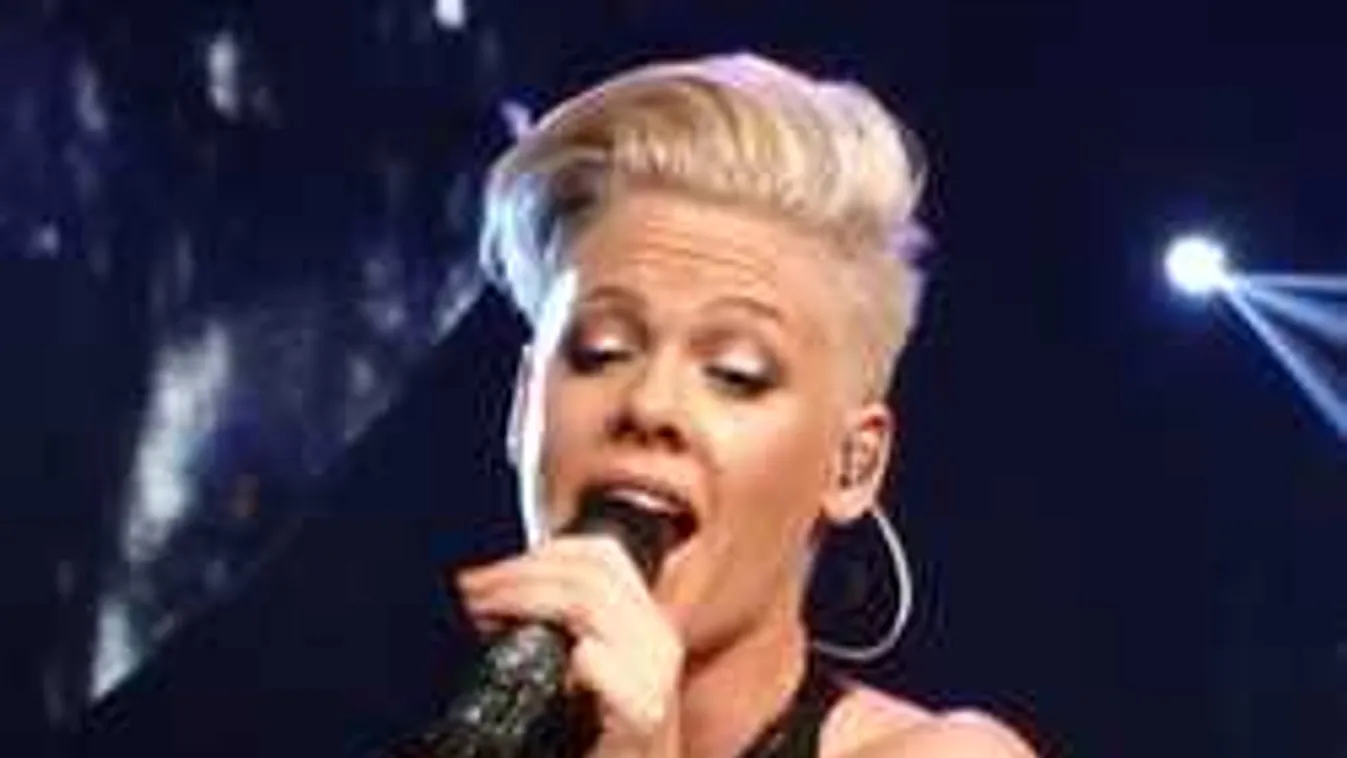 Máris színpadra lépett a Sziget főfellépője