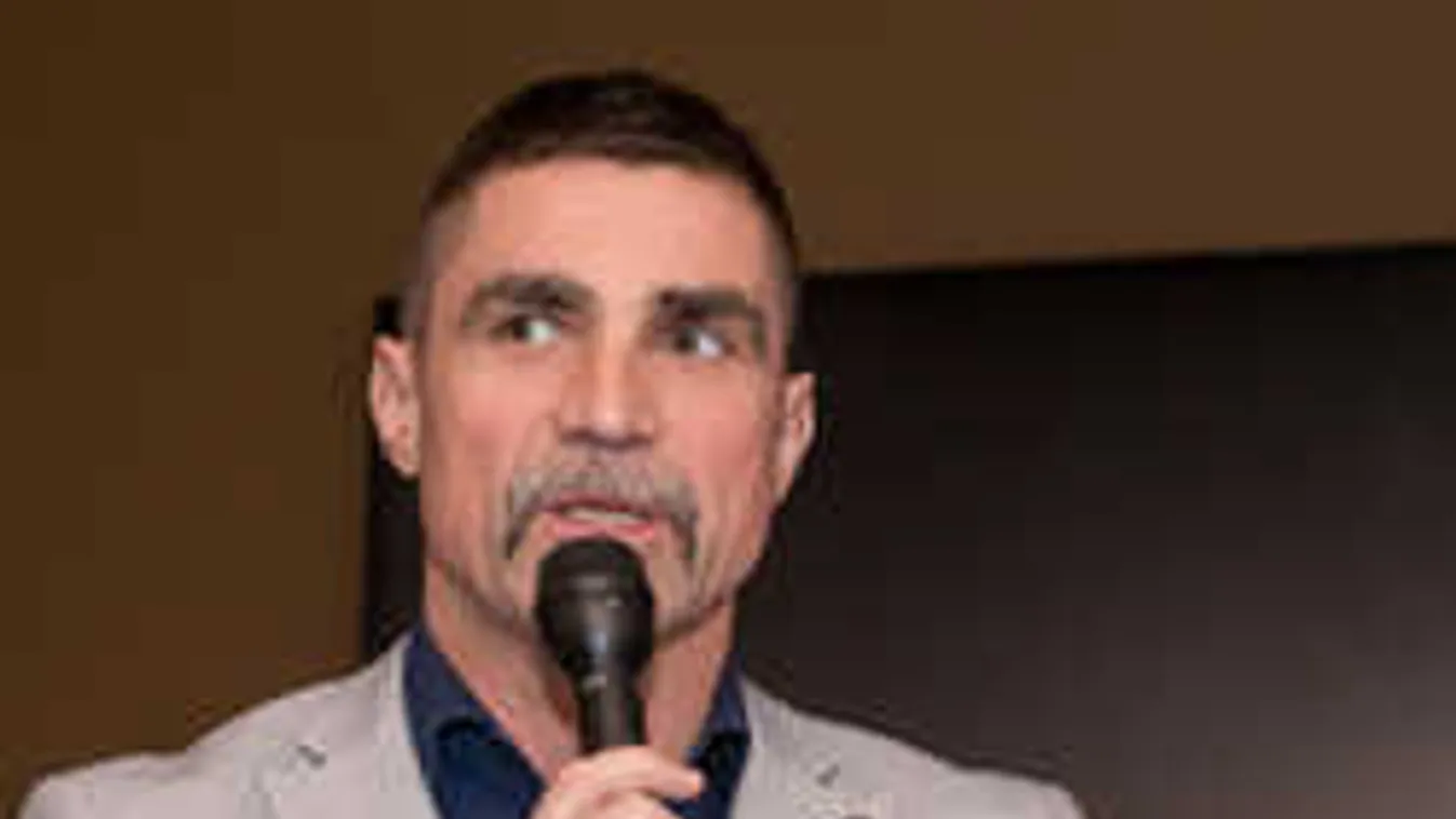 Megcsörrent a Viszkis nejének telefonja, durva, amit mondtak neki