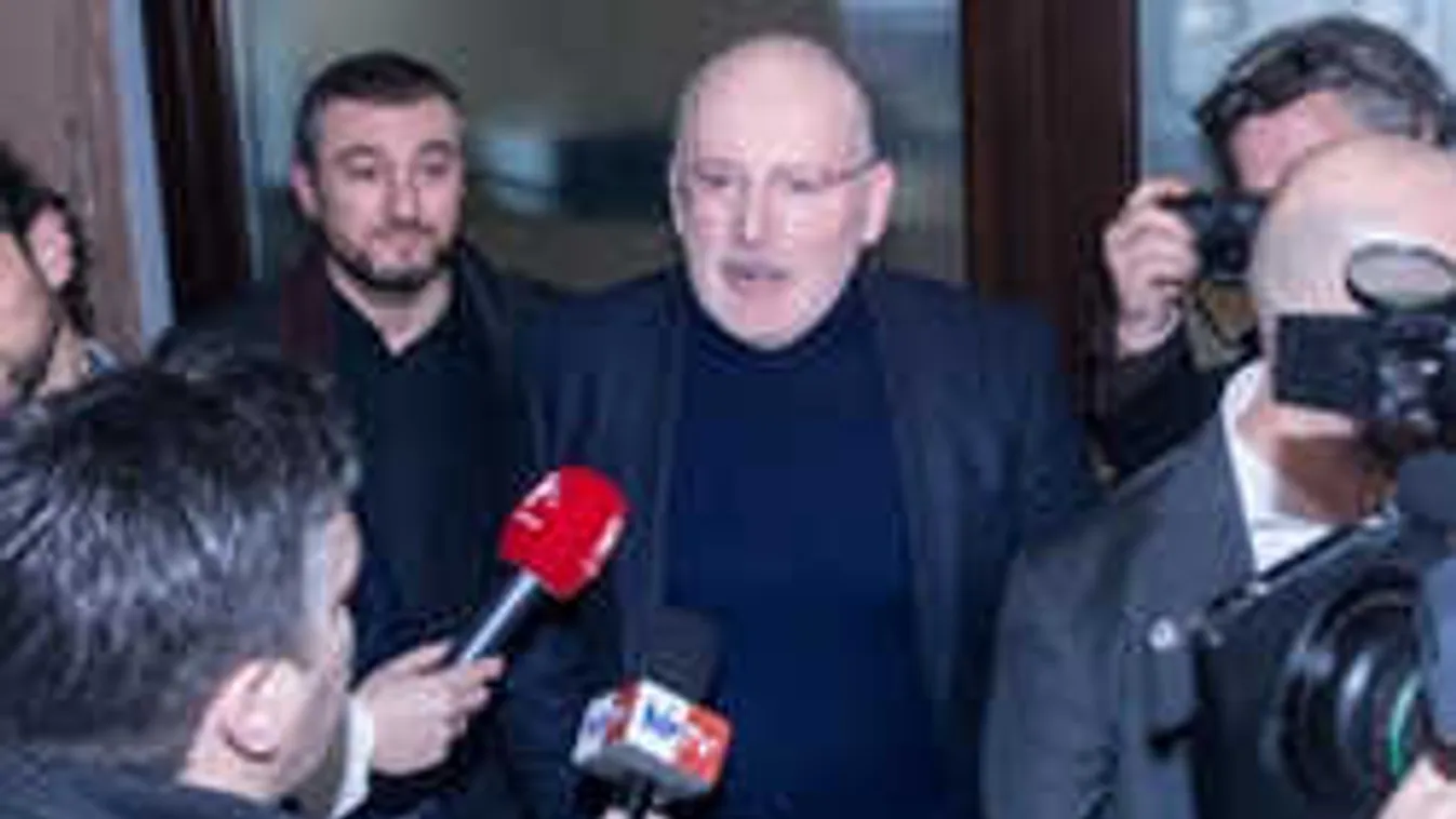 Kiosztották a migránspárti Timmermanst a Pozsonyi úti titkos vacsorán