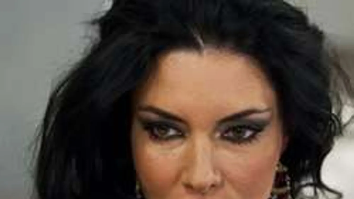 Terrortámadástól retteg a magyar színésznő!