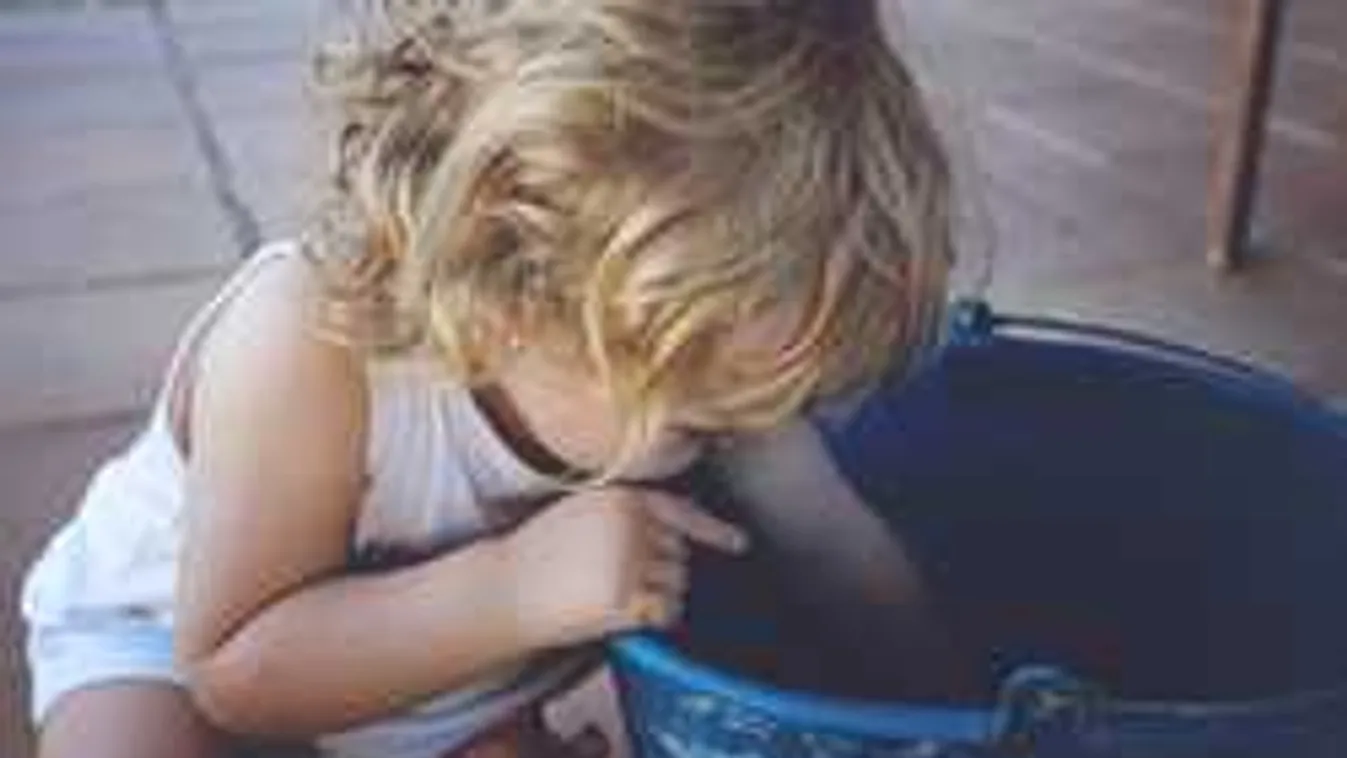 Szörnyű baleset történt a lakásban, holtan találták gyereküket a szülők