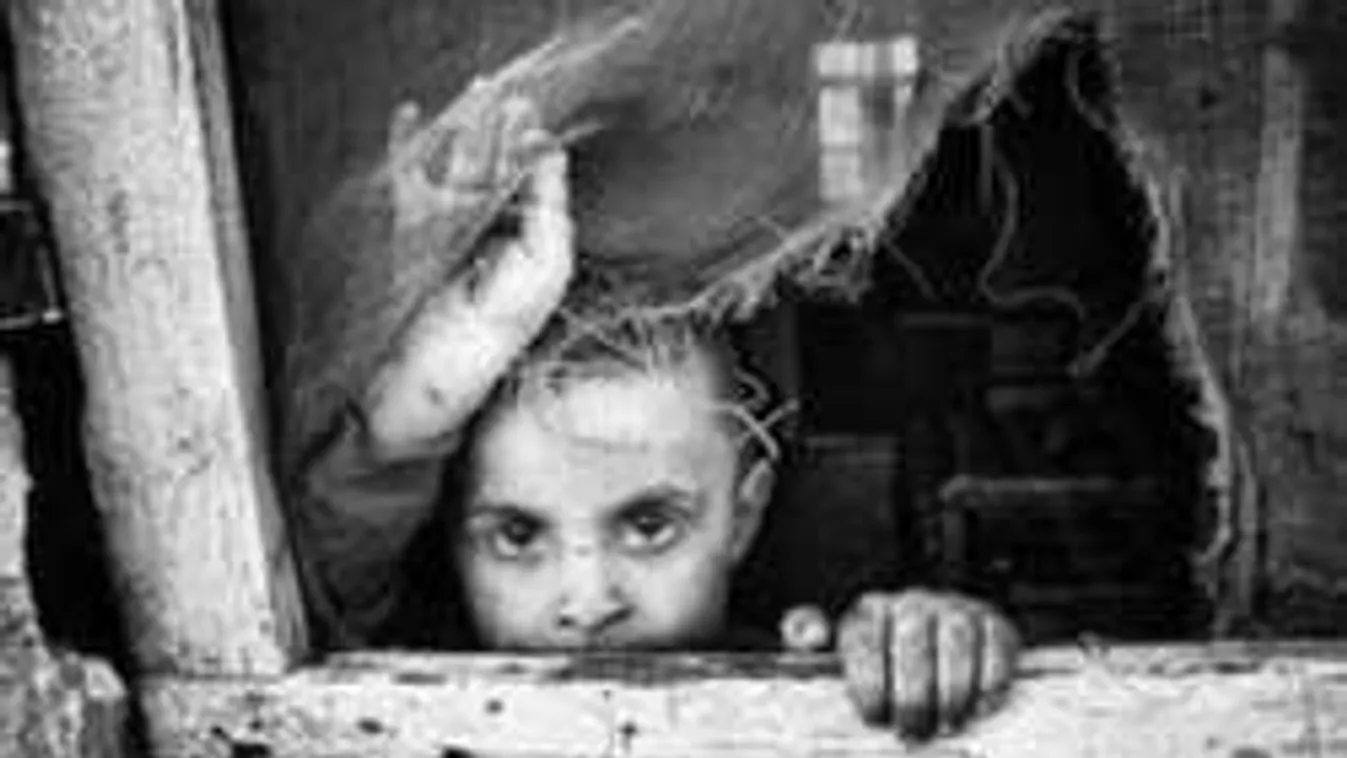 Nyomortanyán éheztették gyerekeiket a kegyetlen annavölgyi szülők