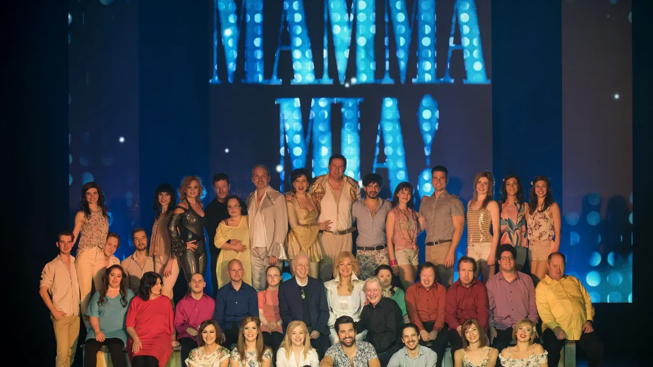 Meglepetésművészek a Madách színpadán a fogyatékossággal élő emberek világnapján