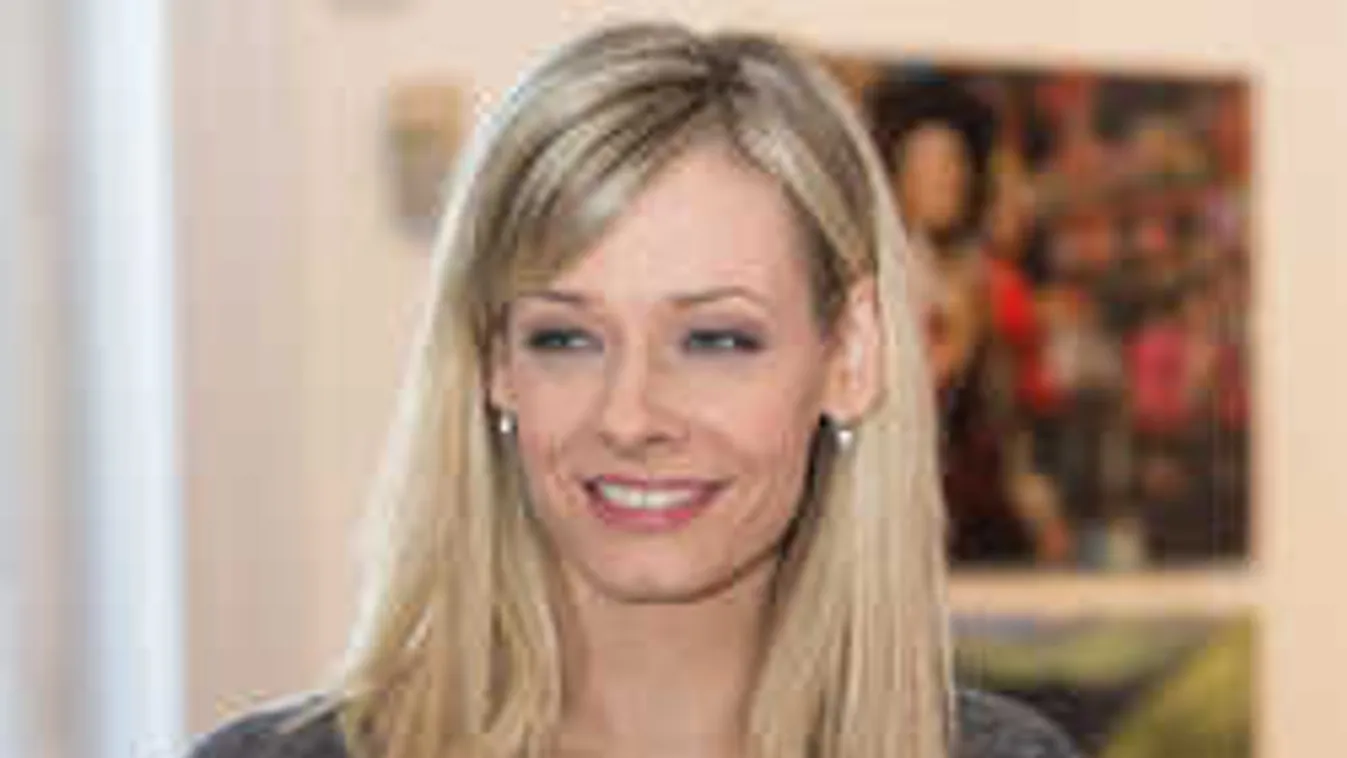 Durván megalázták a magyar sztáranyukát, szörnyű, ami vele történt