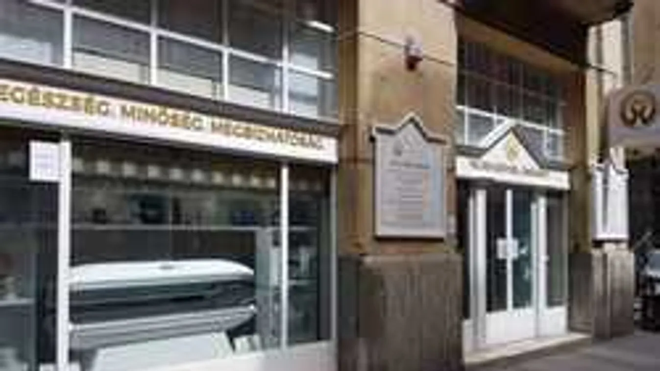 Teljes szívvel Önökért!