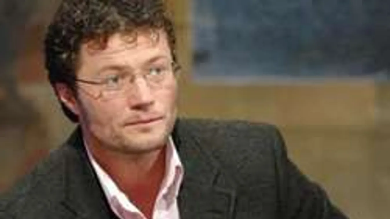 Stohl lányára cserélték Tatár Csillát