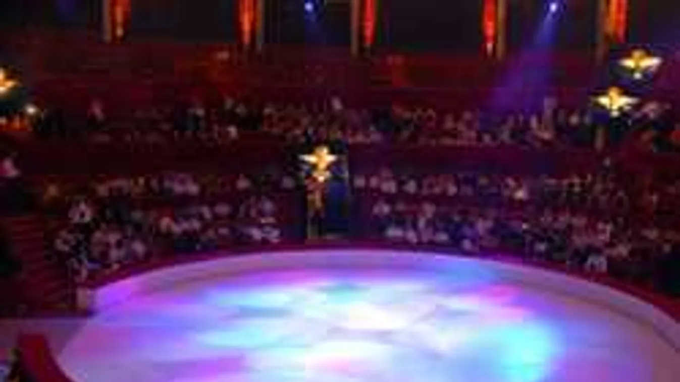 Vérfagyasztó látvány Debrecenben: nézők előtt zuhant le egy artista