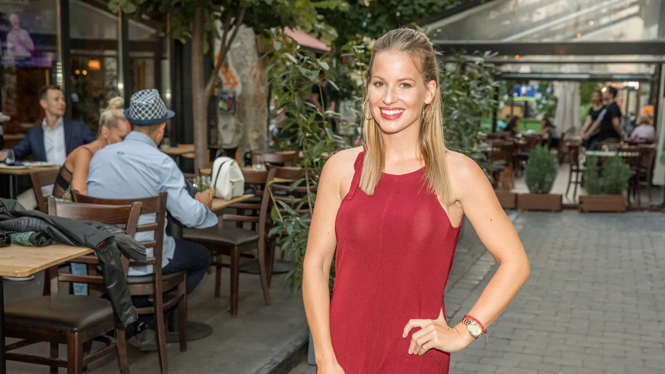 Élő adásban érte baleset Mádai Vivient