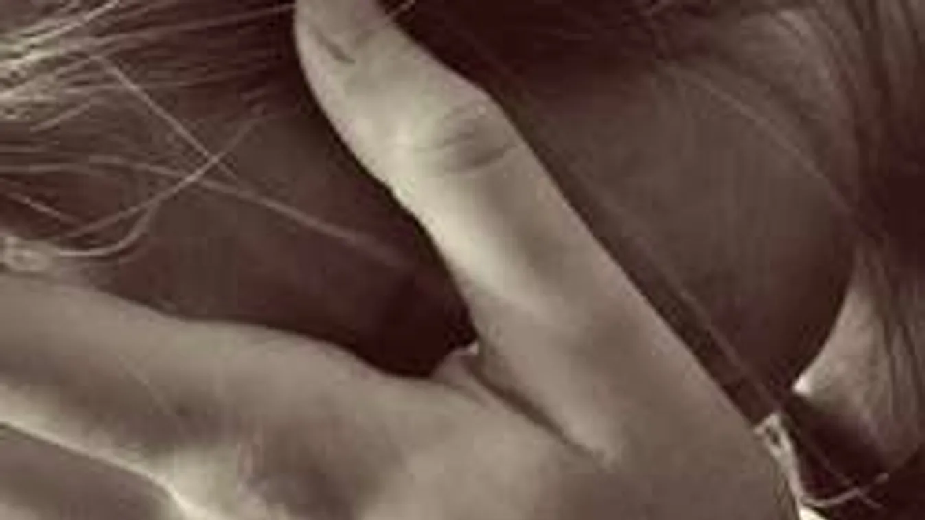 Szörnyű: a debreceni könyvtár mögött erőszakoltak meg egy fiatal lányt!