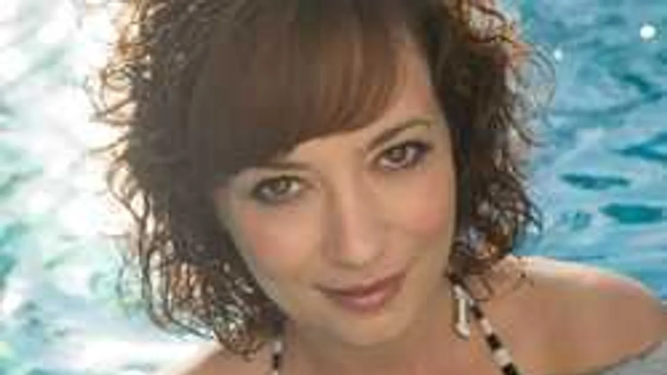 Harmadik gyermekével várandós a negyvenéves magyar színésznő