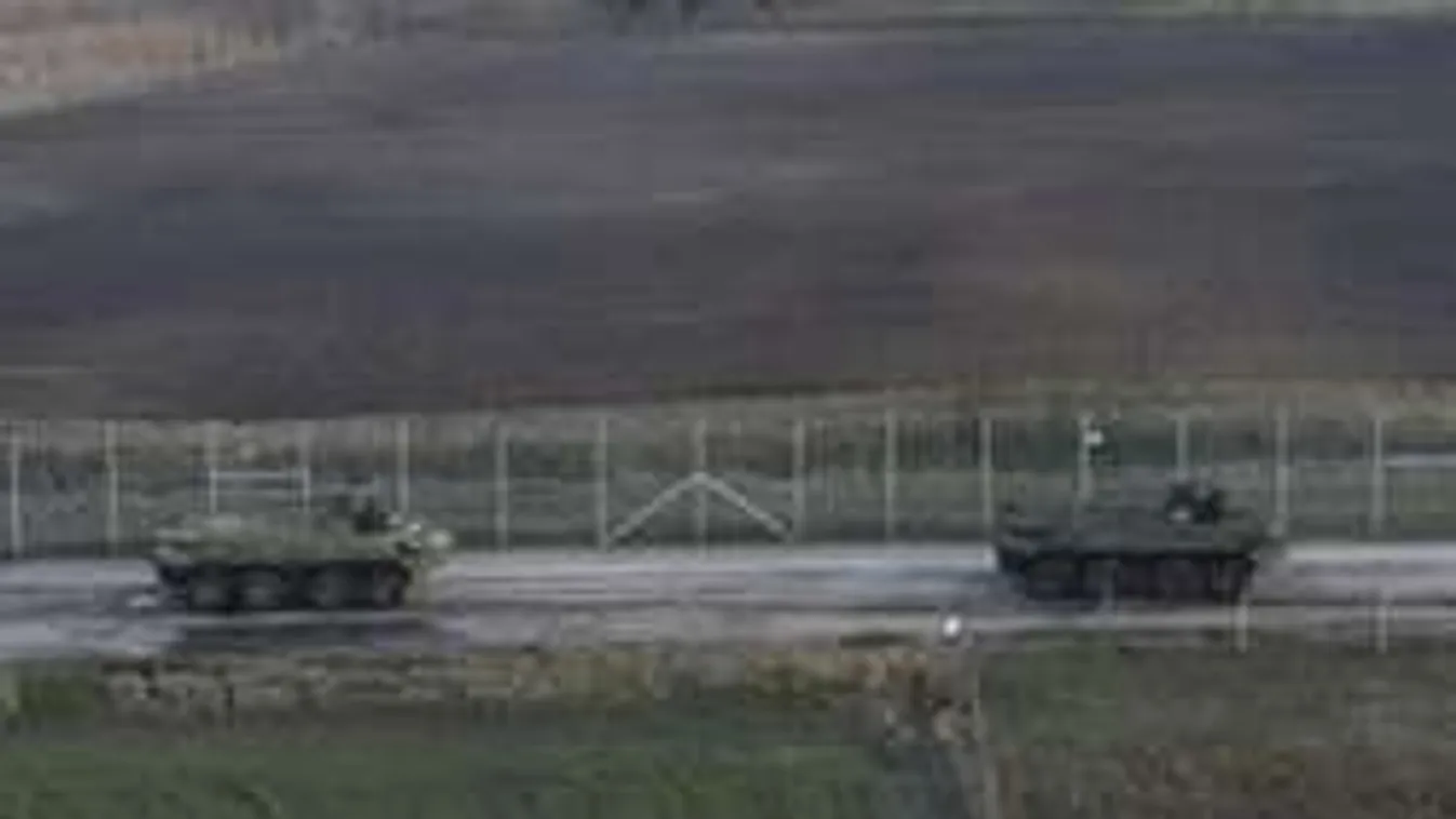 Durvul a migránshelyzet: Tankokkal védik a magyar-szerb határt