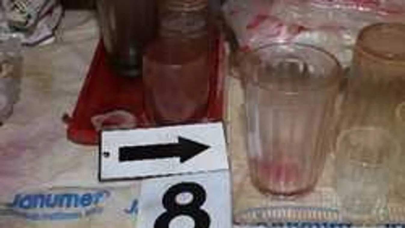 Alig hitt a szemének, ezt találta reggel a kanapéján a tolnai férfi