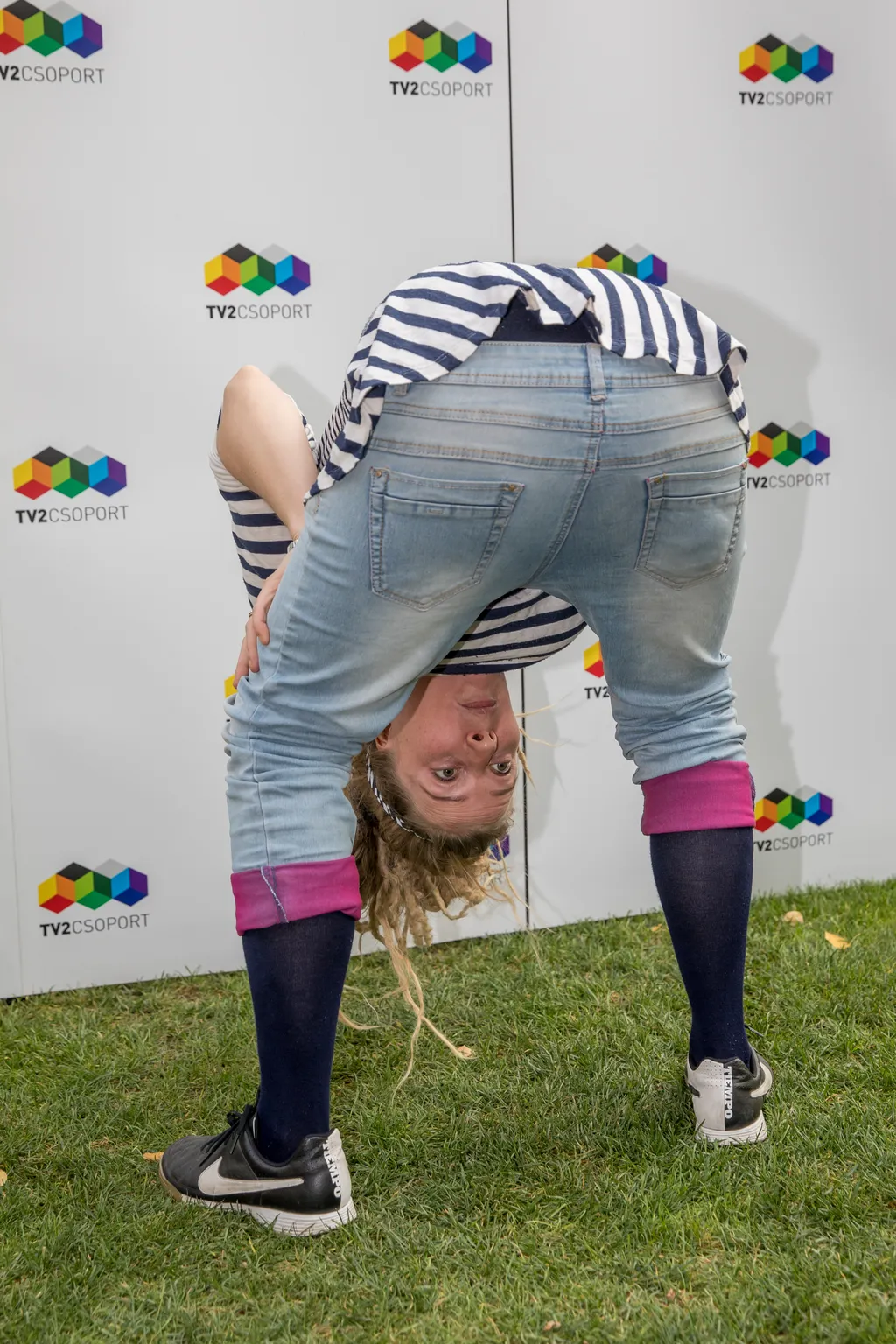 Kozi vicces pózaival tette színesebbé a délutánt.