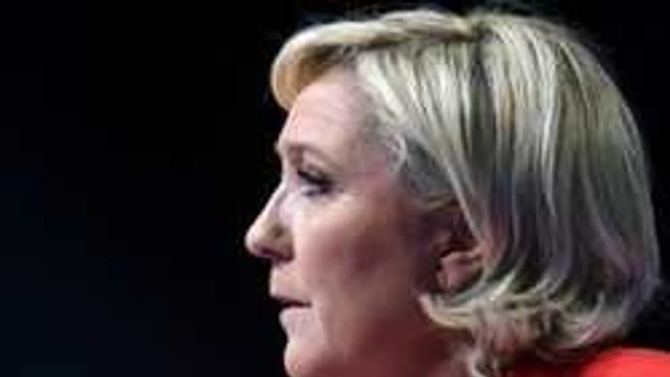 Le Pen bevitt egy gyomrost a választások előtt Macronnak