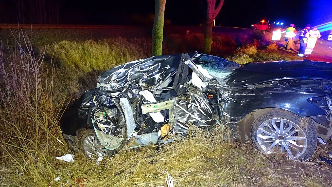 Hosszú órákon keresztül küzdöttek egy férfi életéért a mentősök Mindszenten