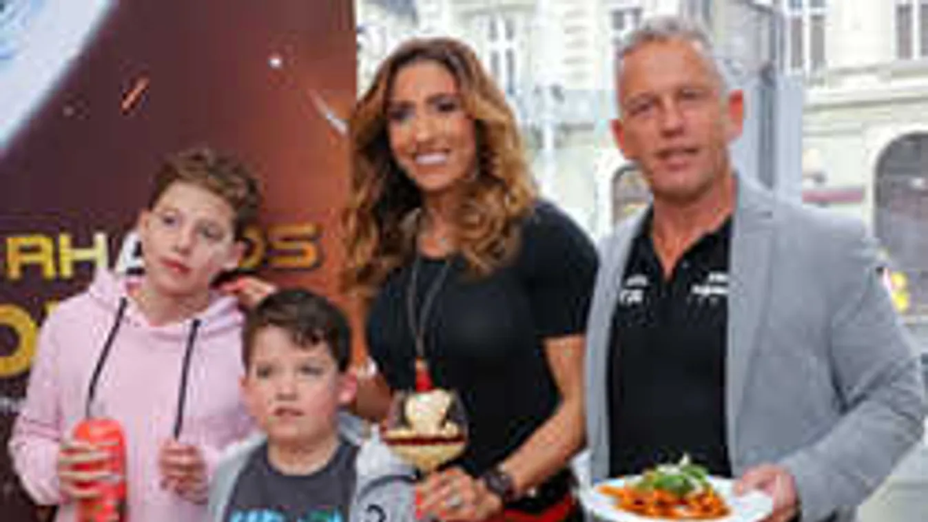 12 kilót fogyott, irigykedők szálltak rá Rubint Réka fiára