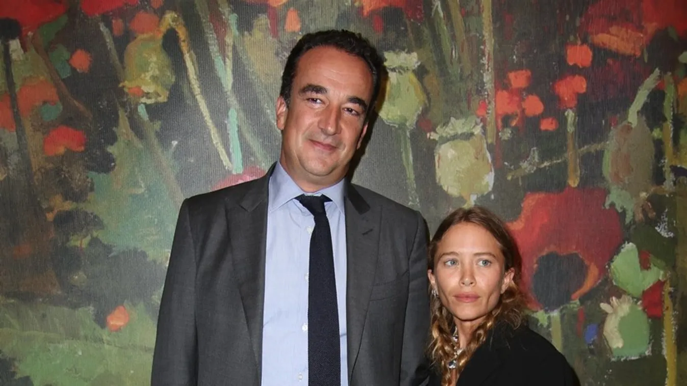 Mary-Kate Olsen Asks For Emergency Court Order To Divorce From Husband **FILE PHOTOS**