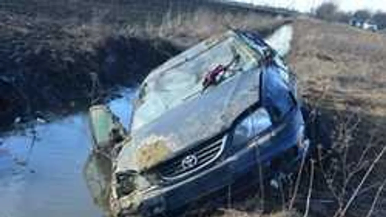 Megrázó fotók: úttesten élesztette újra a sofőr a fiatal magyar nőt