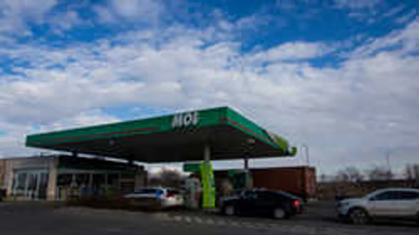 Jó hír az autósoknak, ennyivel csökken a gázolaj ára szerdától