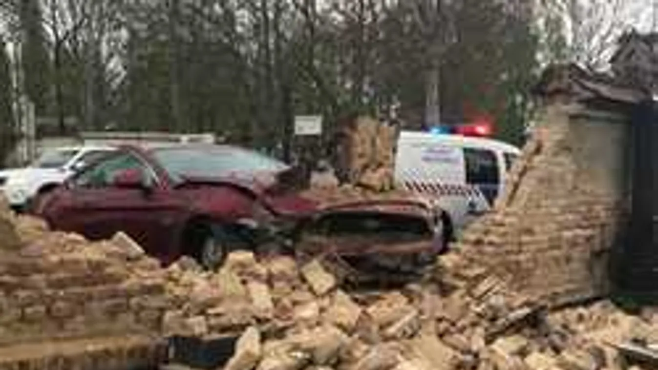 Megvan a nap képe: őrület, mi történt a pécsi temetőnél