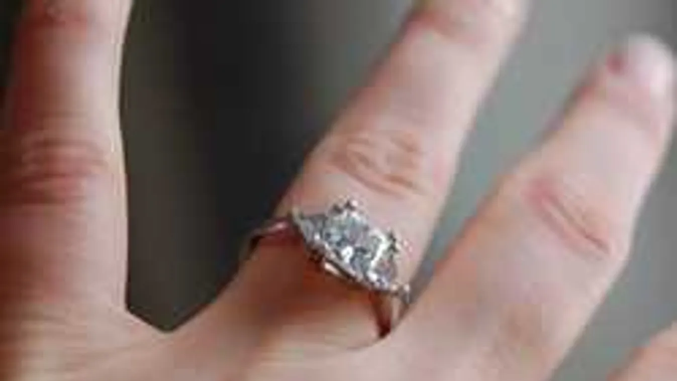 Nagy lépésre szánta el magát Pamela Anderson