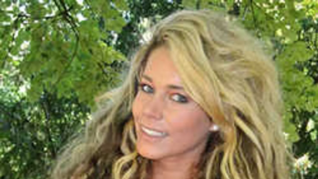 Akár egy sellő, őrületesen szexi fotót osztott meg Baukó Éva