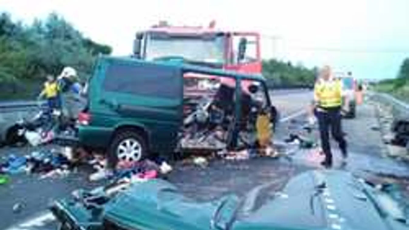 Még ez is? Nem volt elég a 9 halottat követelő ceglédberceli baleset?