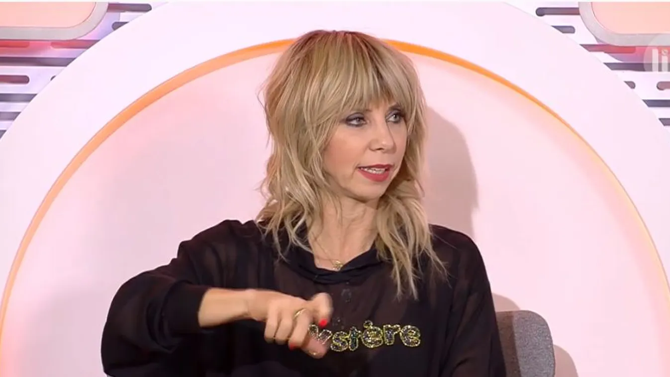 Majdnem megvakult a magyar énekesnő