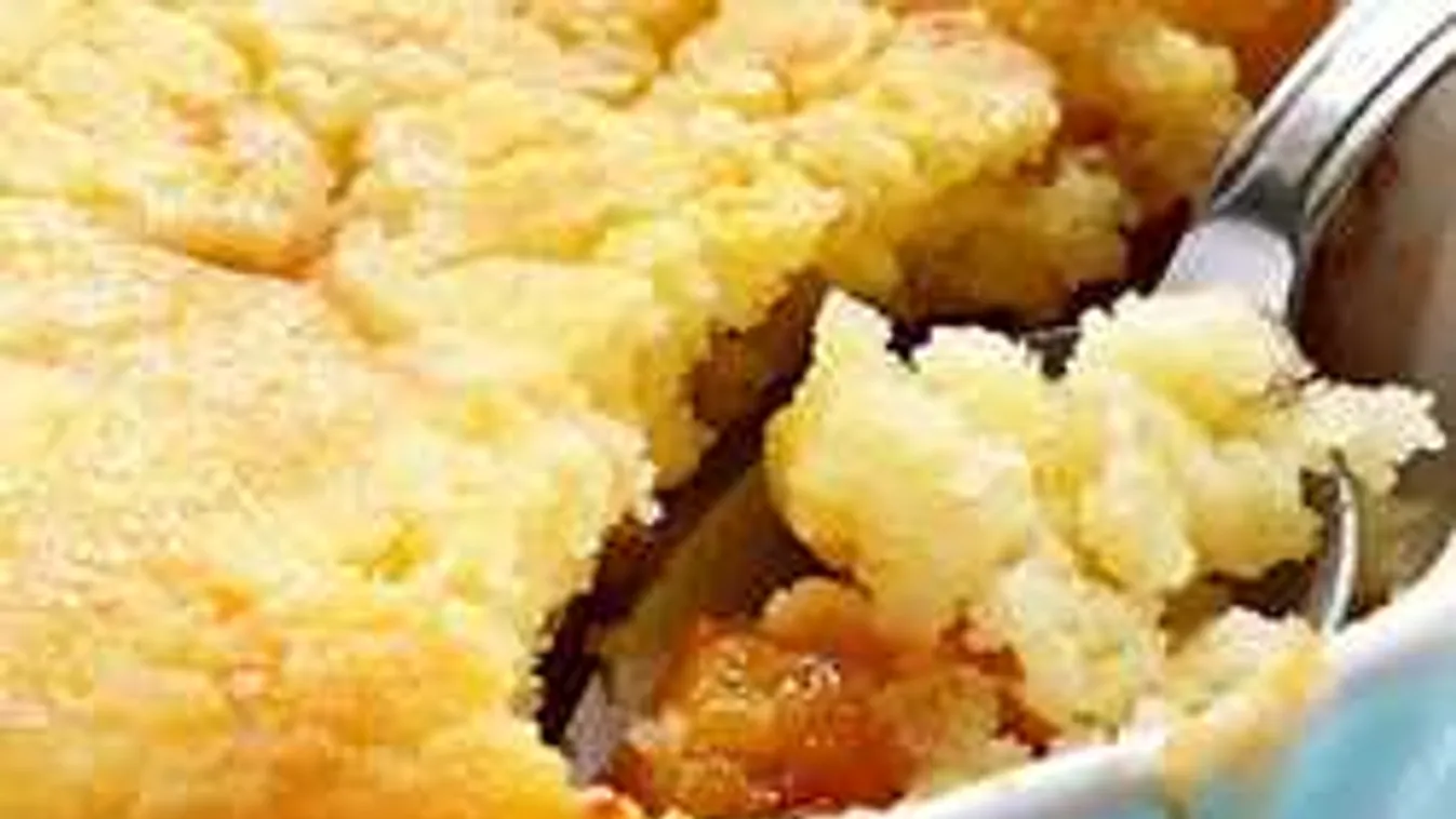 Itt a nyár diétás sütiszenzációja, tarol a barackos cobbler