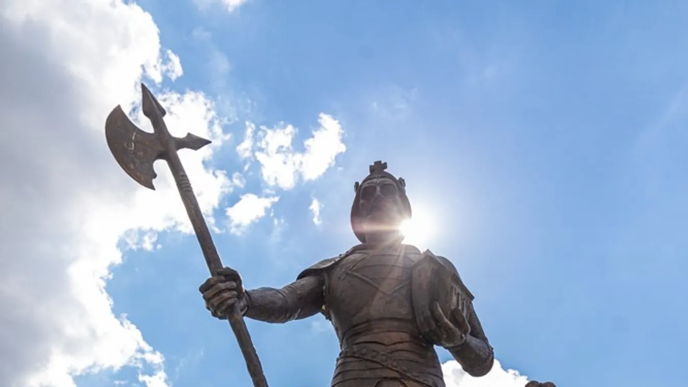 Szent László szelleme lengi be az egykori kolostort