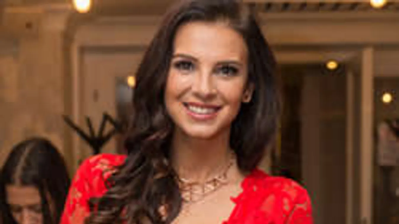 Kiderült az igazság Sarka Kata elköltözéséről