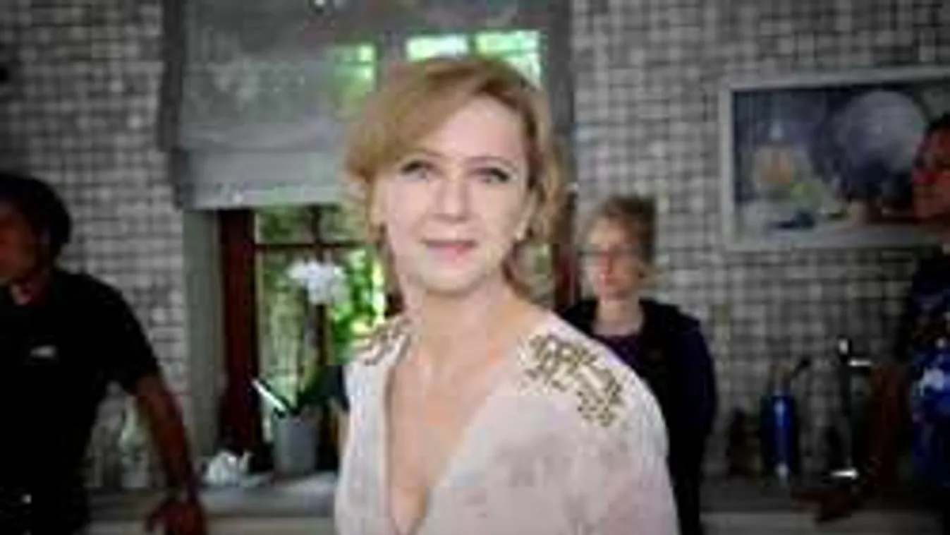 Gyászol Eszenyi Enikő: nagyon szomorú napra ébredt