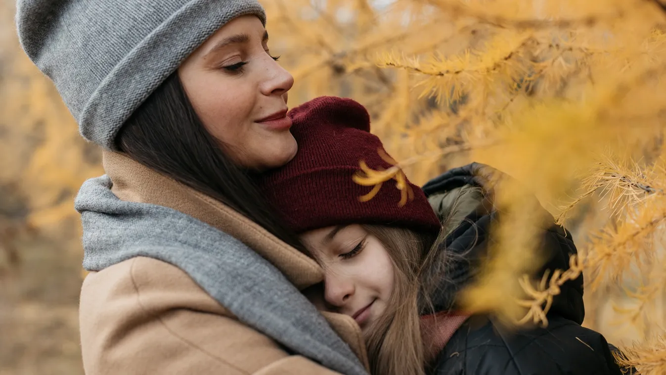 Kétségbeesett magyar édesanya kért segítséget 12 éves beteg kislányának