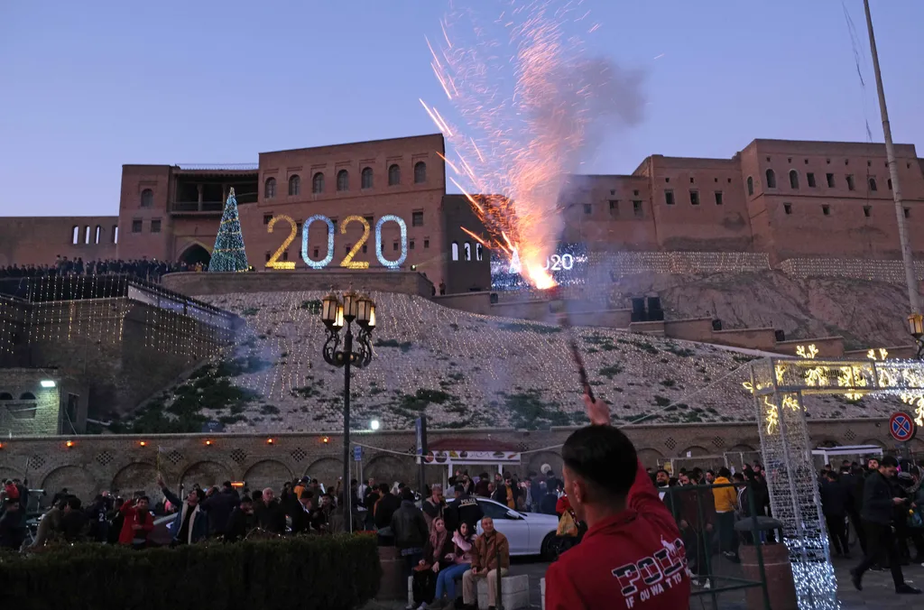 Ünnepség Erbil citadellája előtt