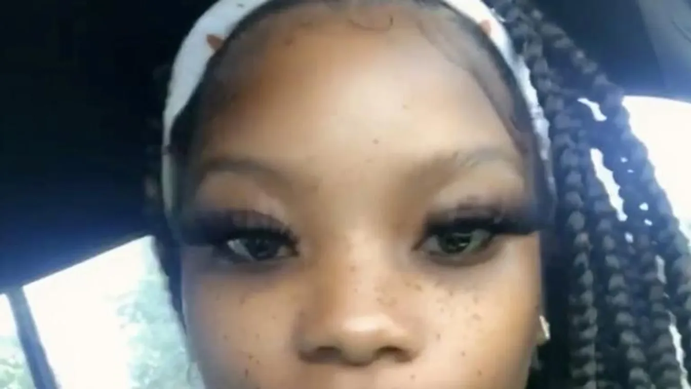 Sokkot kaptak a tanárok, amikor a négyéves kislány a szemük előtt fejbe lőtte az anyukáját