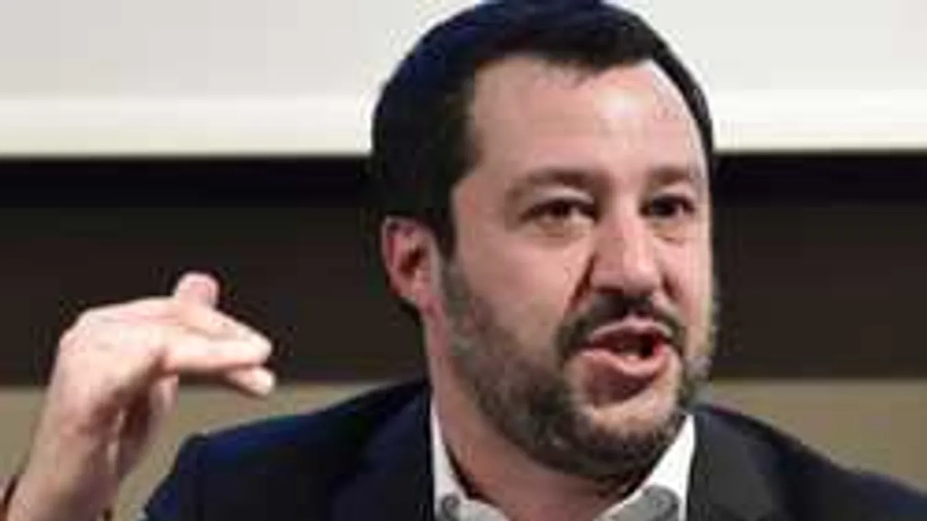 Az élre tört Matteo Salvini, Macron kezdhet rettegni