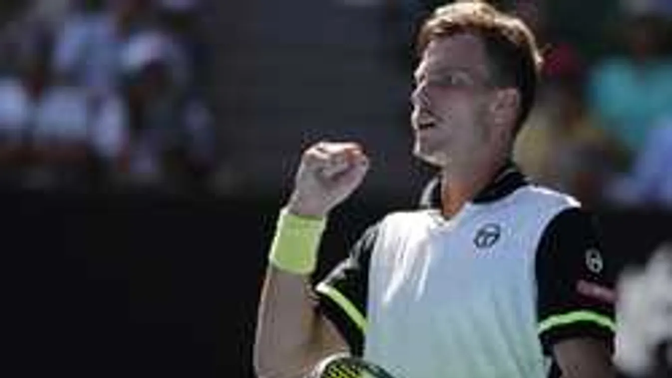 Komoly összegek, Babos és Fucsovics a focisták nyomában