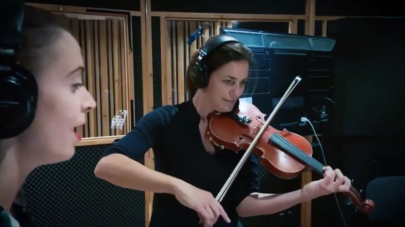Látták már hegedűn játszani az igazságügyi miniszter asszonyt? Ki ne hagyják!