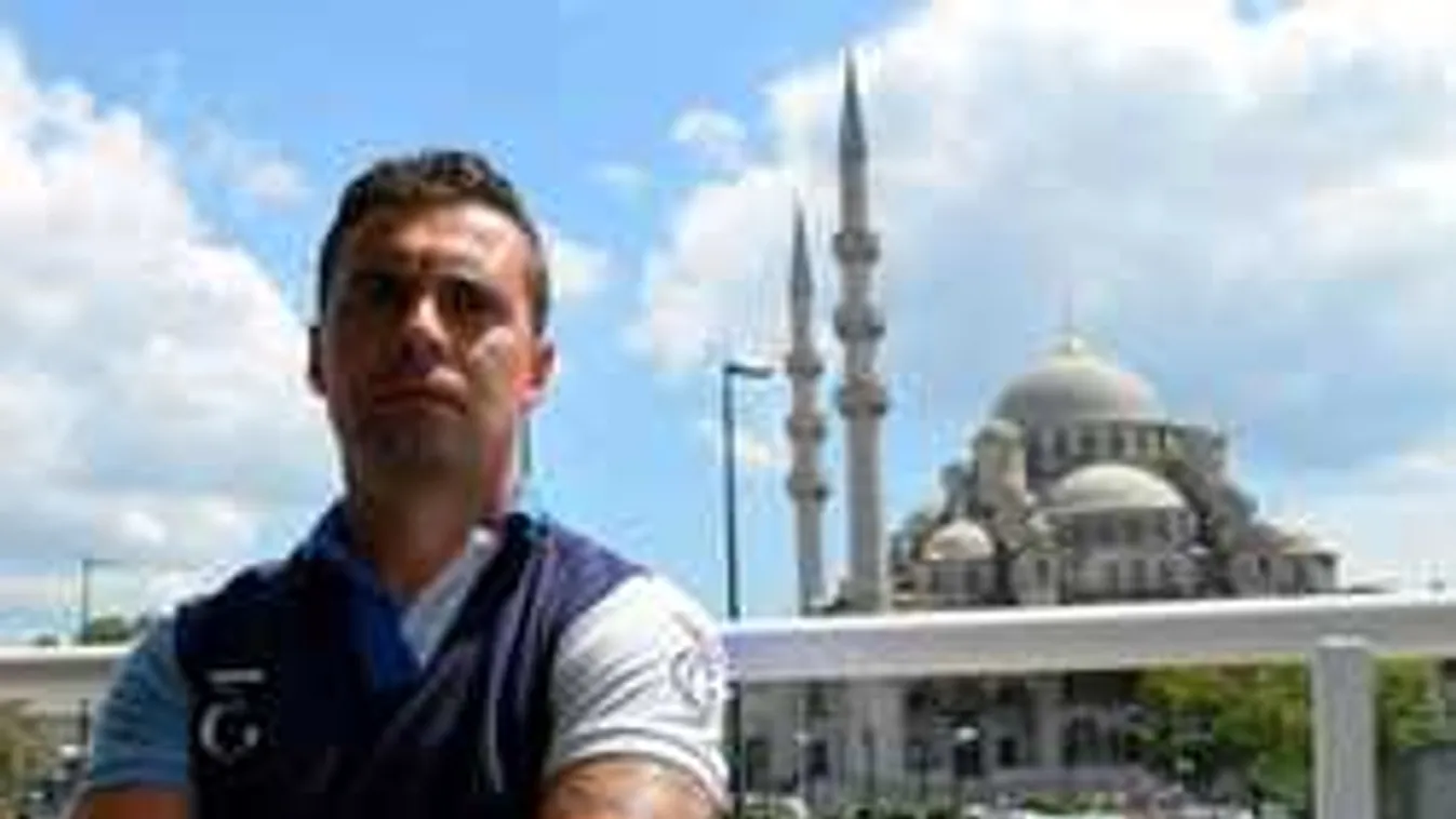 Vonát levehetik a pártlista első helyéről. Az iszlám lett a veszte?