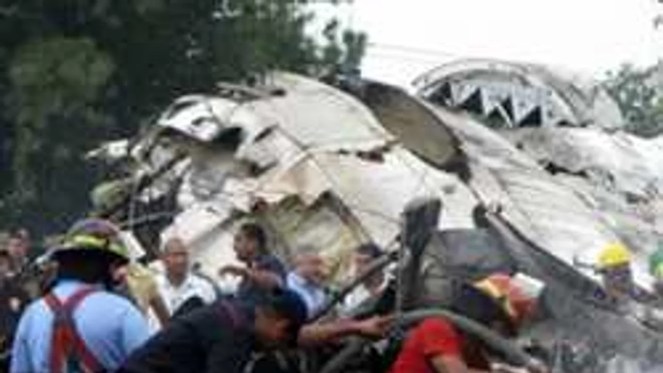 Végig videózta egy utas, ahogy lezuhan a gépük!