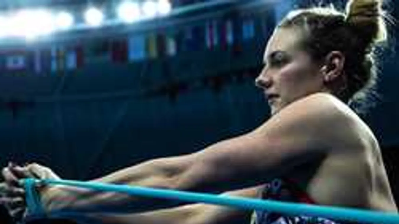 Váratlan fordulat, Shane Tusup ki sem ejtette Katinka nevét