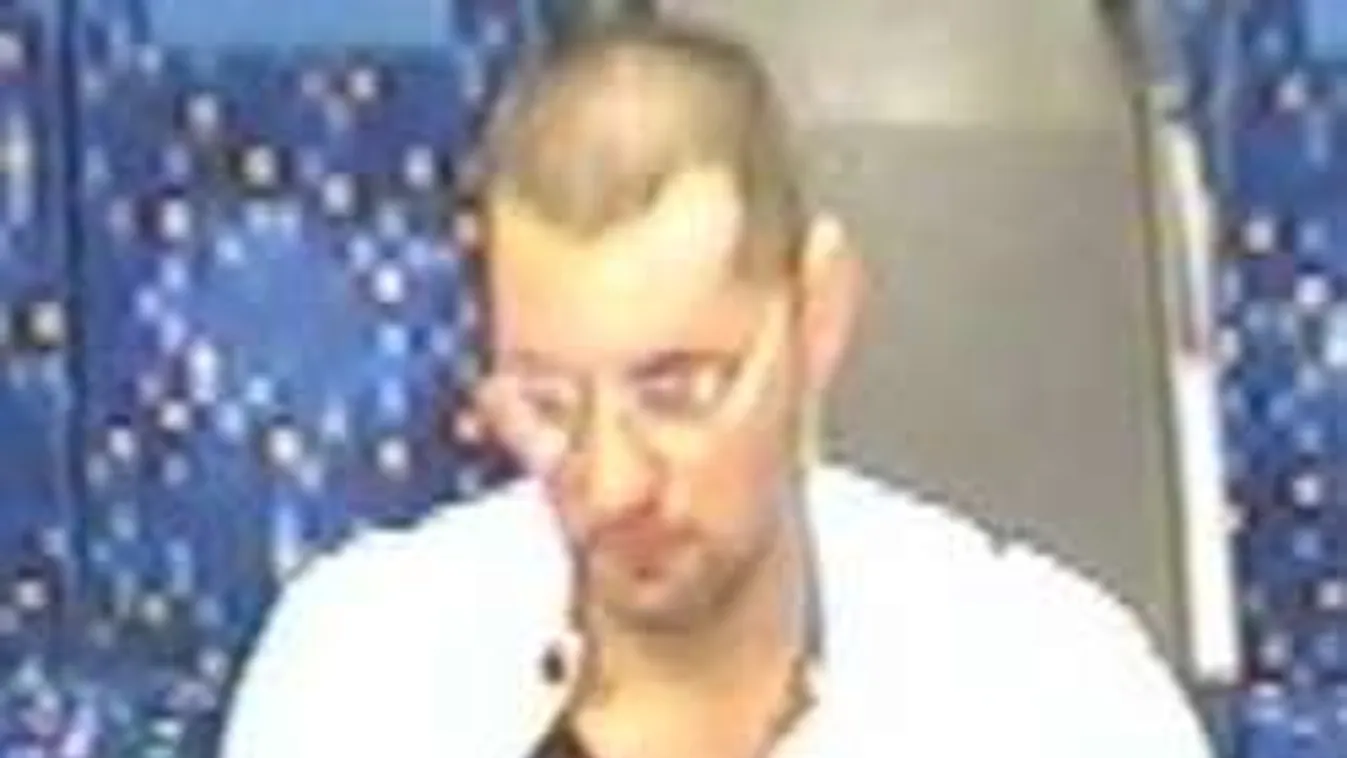 Jól szituált szatír mutogatta magát a Nyugatiban! Felismered?