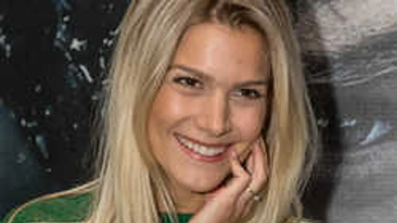 Megszavazták, ilyen hajszíne lesz Weisz Fanninak