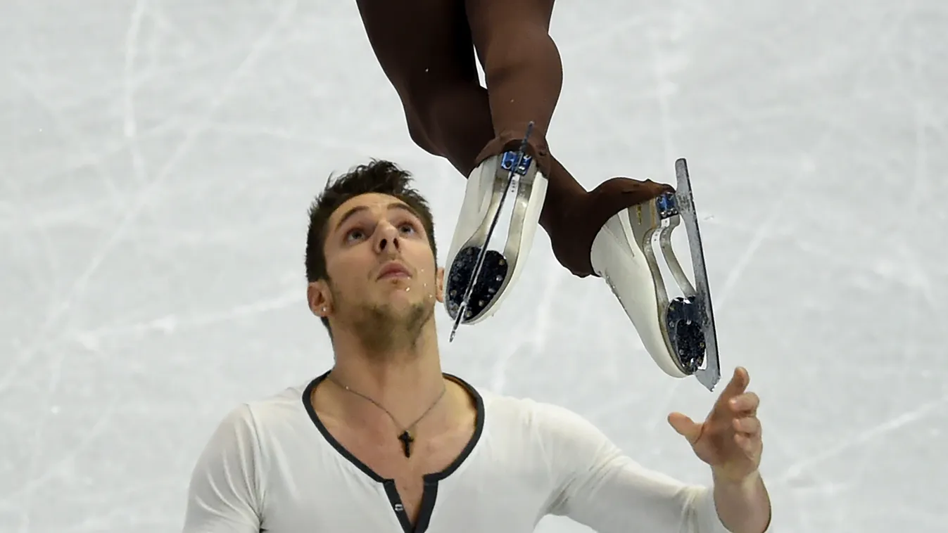 Kislánynak küldött fotót intim testrészéről a világsztár: Igen, arról