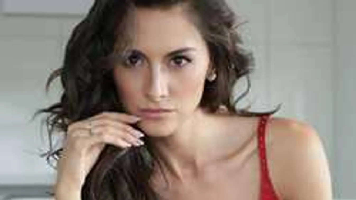 Micsoda tragédia, sírva tett szomorú bejelentést a magyar modell