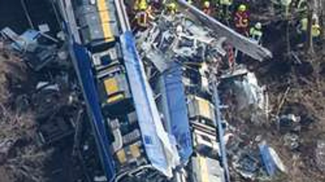 Drámai képek. Még tart a vonatkatasztrófa áldozatainak azonosítása