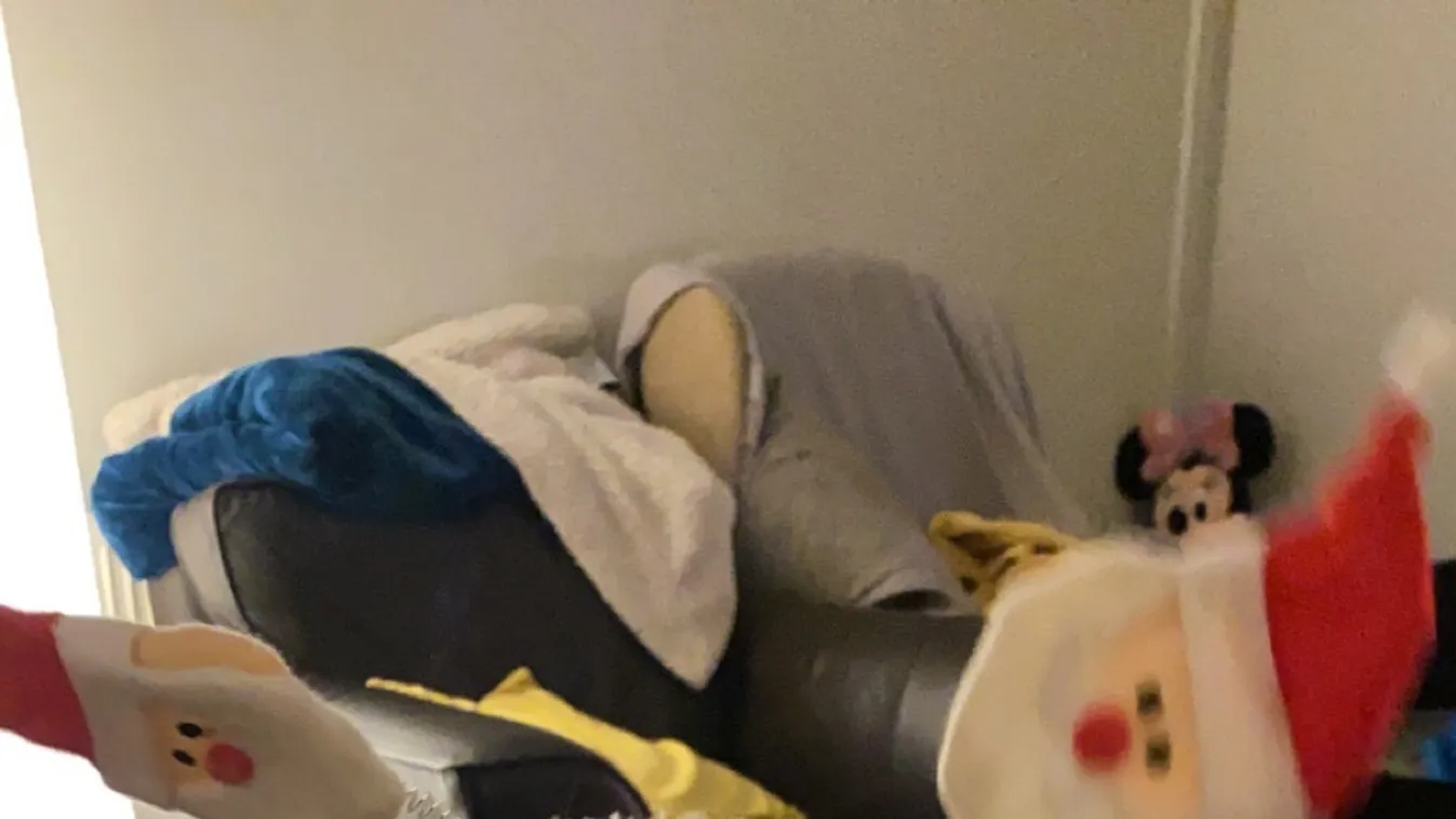 1 éves kislány torkán akadt egy elem, azt hitték mandulagyulladása van