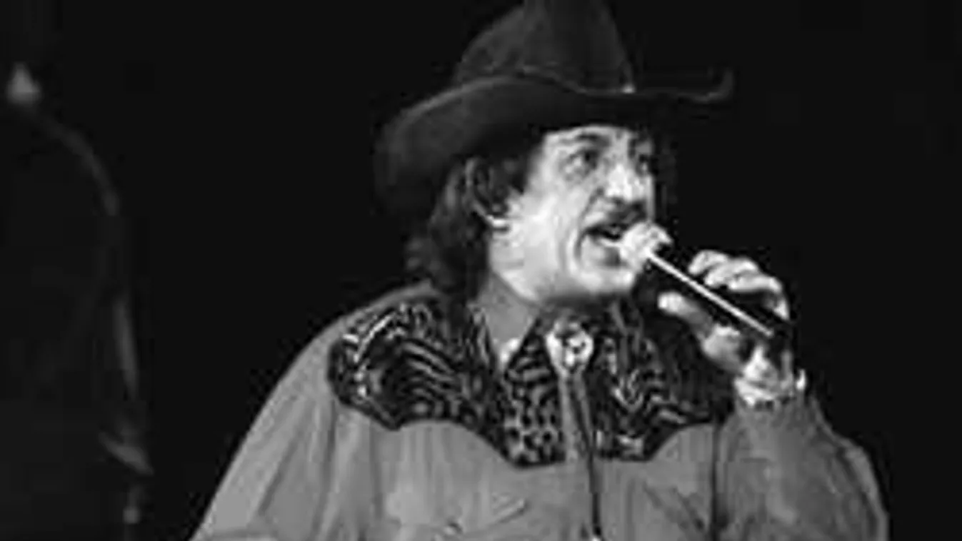 Megható, Benkő László orgonajátékkal búcsúztatja Orbán Józsit