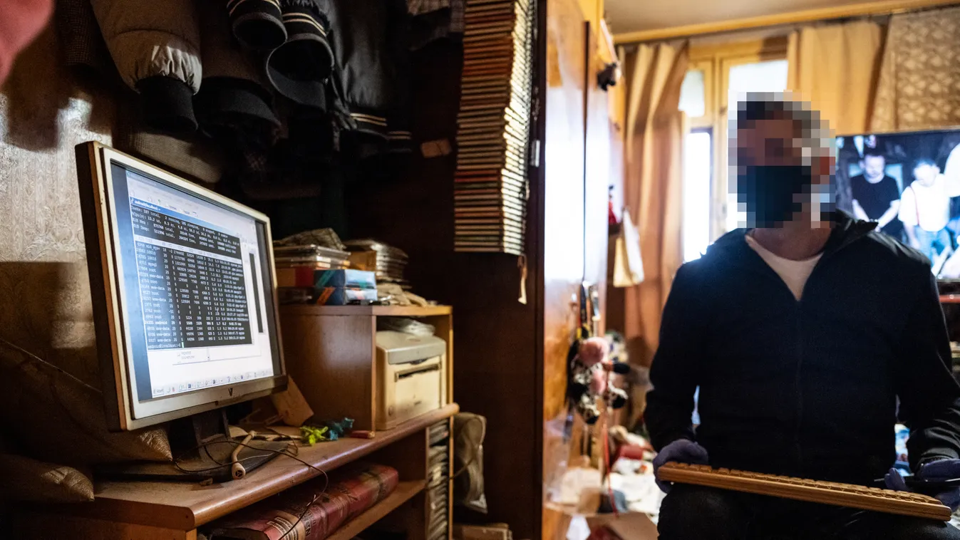 Magyar pedofilokra csapott le az Interpol: saját gyermeküket, kistestvérüket bántalmazták